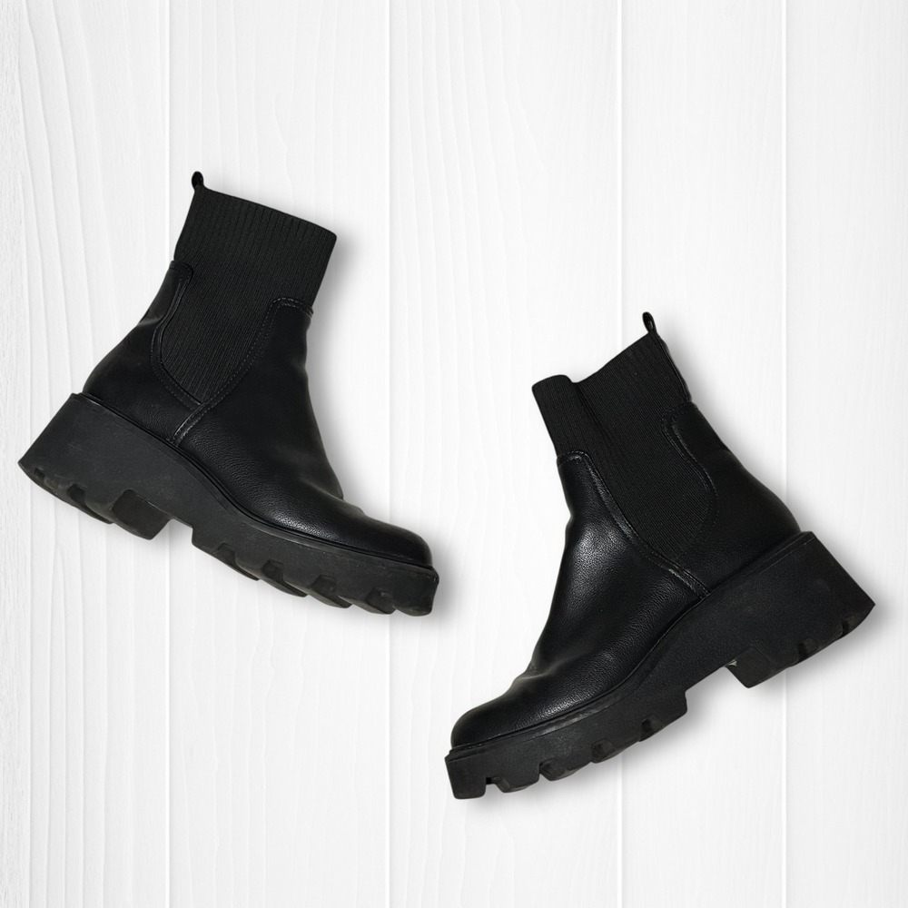 DV Dolce Vita Faux Leather Villa Lug Sole Sock Chelsea Boots Womens 9 Black